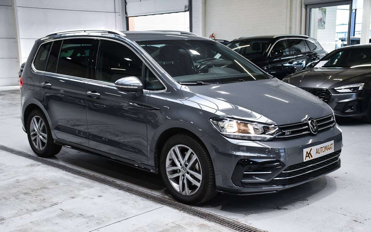 Volkswagen Touran Touran 1.5 TSI R-Line 7pl DSG - NAVIGATIE / TREKHAAK / CAMERA / SMARTLINK / BLIS / ACC / PDC — foto 2 van 22
