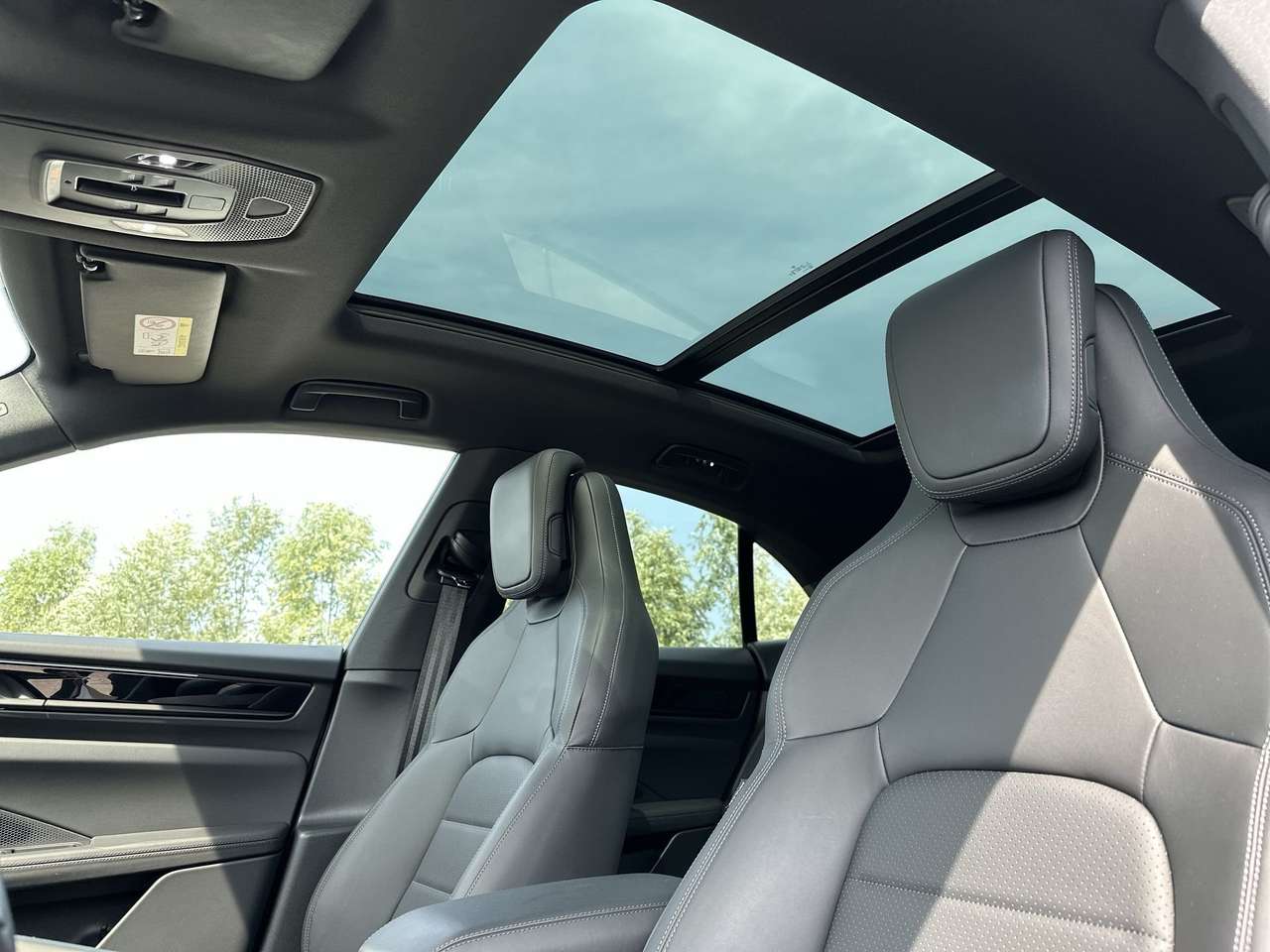 Porsche Macan 4S ELEK/PANODAK/22"/LEDERPAK/BOSE/LUCHTVER — foto 17 van 18