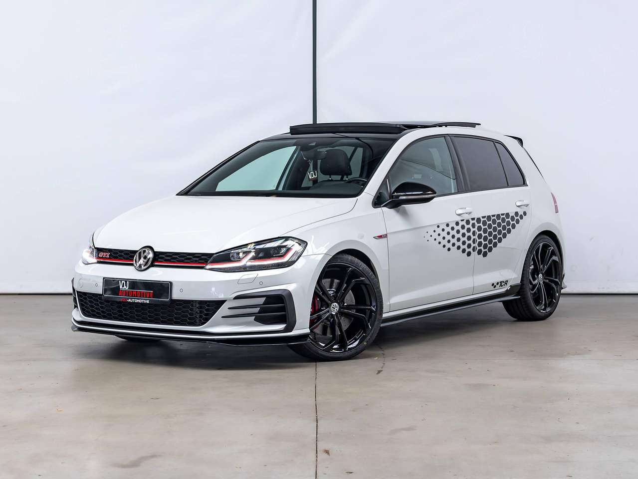 Volkswagen Golf GTI TCR|PANO|ALCANTARA|CAMERA|KEYLESS|ACC|LA|ZETELVERW.|GARANTIE|