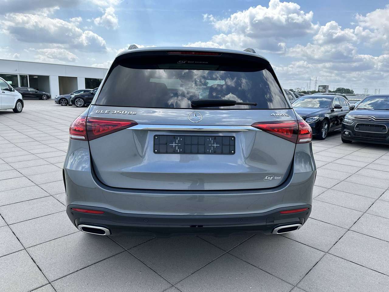 Mercedes-Benz GLE 350 DE AMG Nigtpakket Pano dak Trekhaak — foto 6 van 25