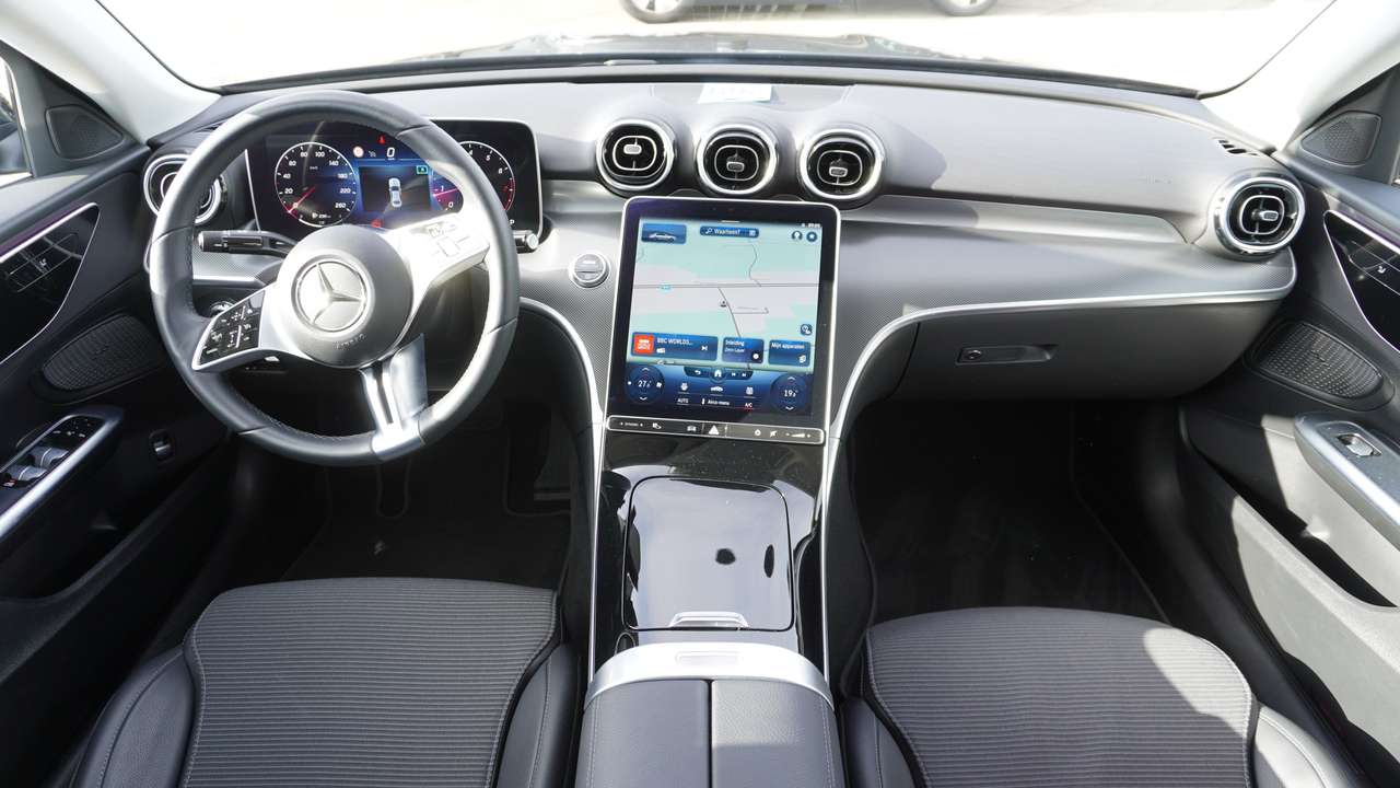 Mercedes-Benz C 180 Luxury Line Dodehoek Camera Smartphone Navi — foto 9 van 16