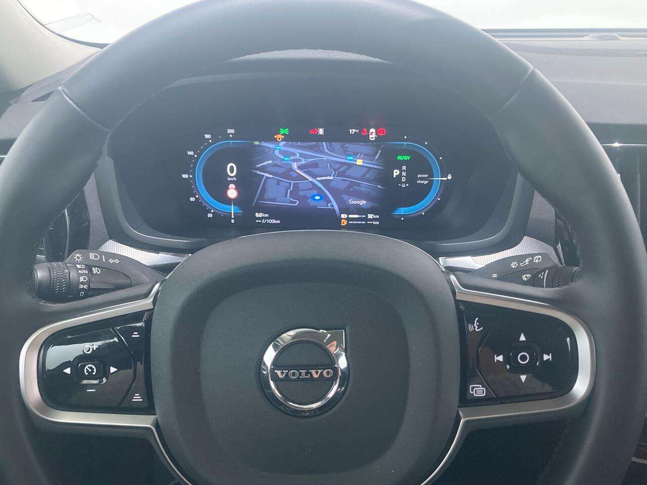Volvo V60 T6 AWD PLUS DARK — foto 22 van 25