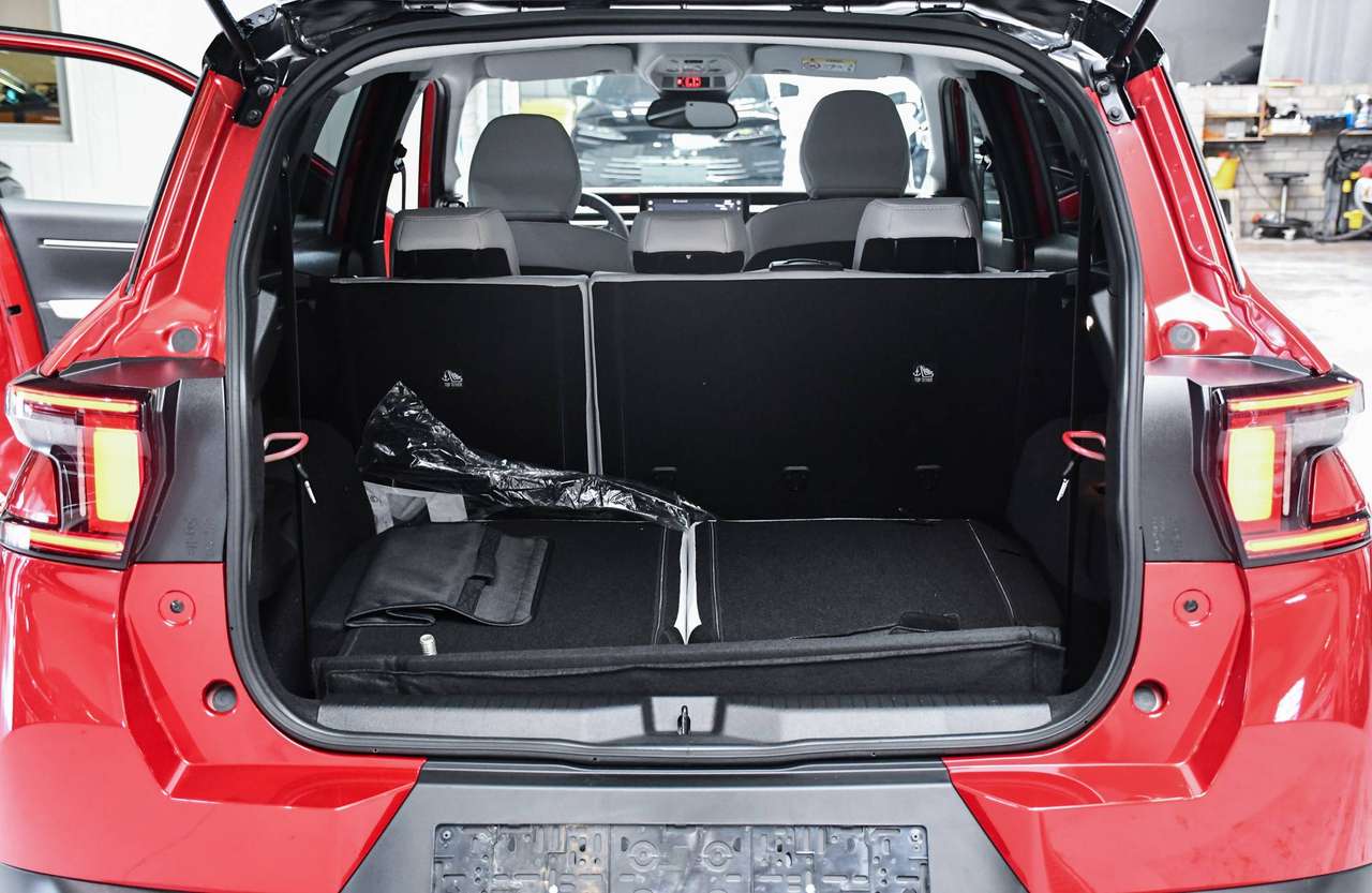 Citroen C3 Aircross C3 Aircross 1.2 Turbo MHEV You Pack Plus e-DCS6 7pl. - NAVIGATIE / CAMERA / BLIS / SMARTLINK — foto 19 van 20