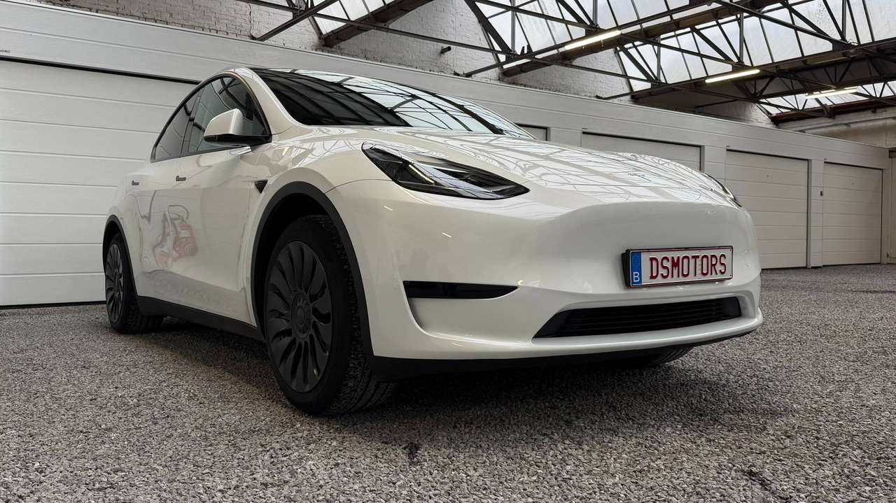 Tesla Model Y RWD | Tesla trekhaak | LFP | HW4 - FSD | BTW wagen | IN OPTIE — foto 7 van 25