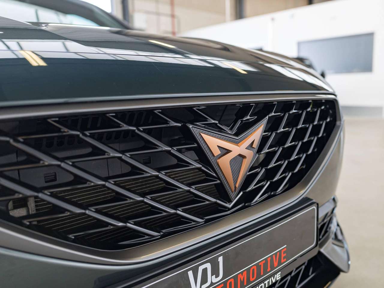 CUPRA Formentor GARANTIE|PHEV|PANO|SFEERVERL.|ZETELVERW.|KEYLESS|ACC|LA|CAMERA| — foto 8 van 25