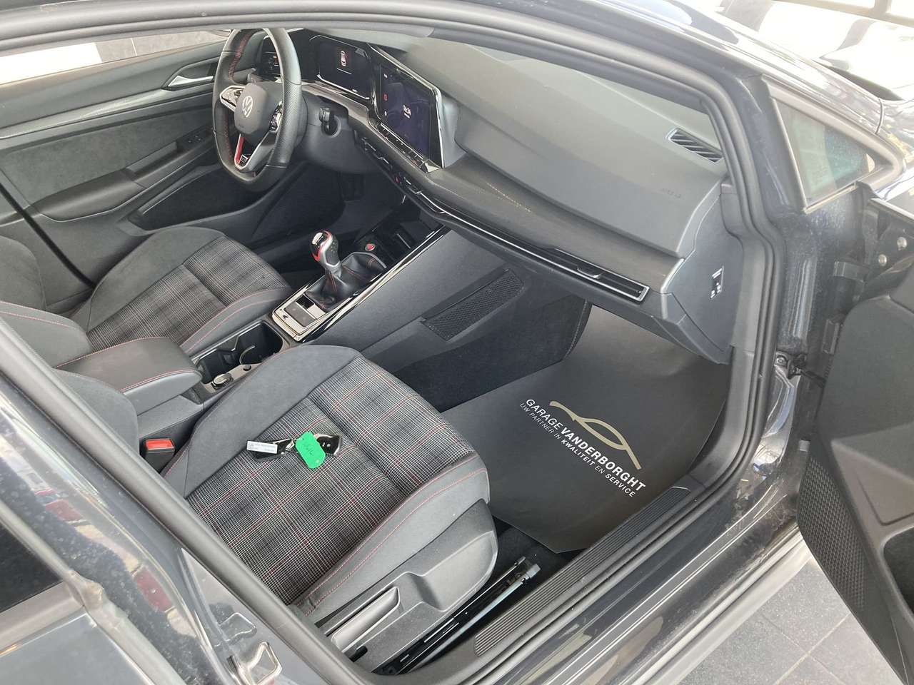 Volkswagen Golf GTI 2.0TSI 245PK 6 VIT — foto 8 van 20