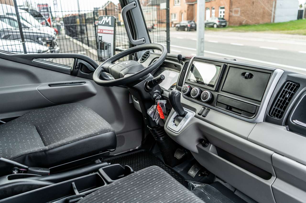 Mitsubishi Canter Meubelbak - Automaat - Trekhaak 3500kg - 53.500ex — foto 11 van 15
