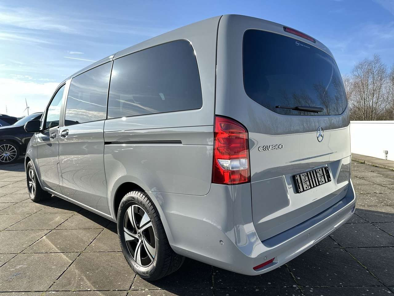 Mercedes-Benz EQV 300 L2  nieuw model Leder navi Distronic Dodehoek Multibeam — foto 5 van 18