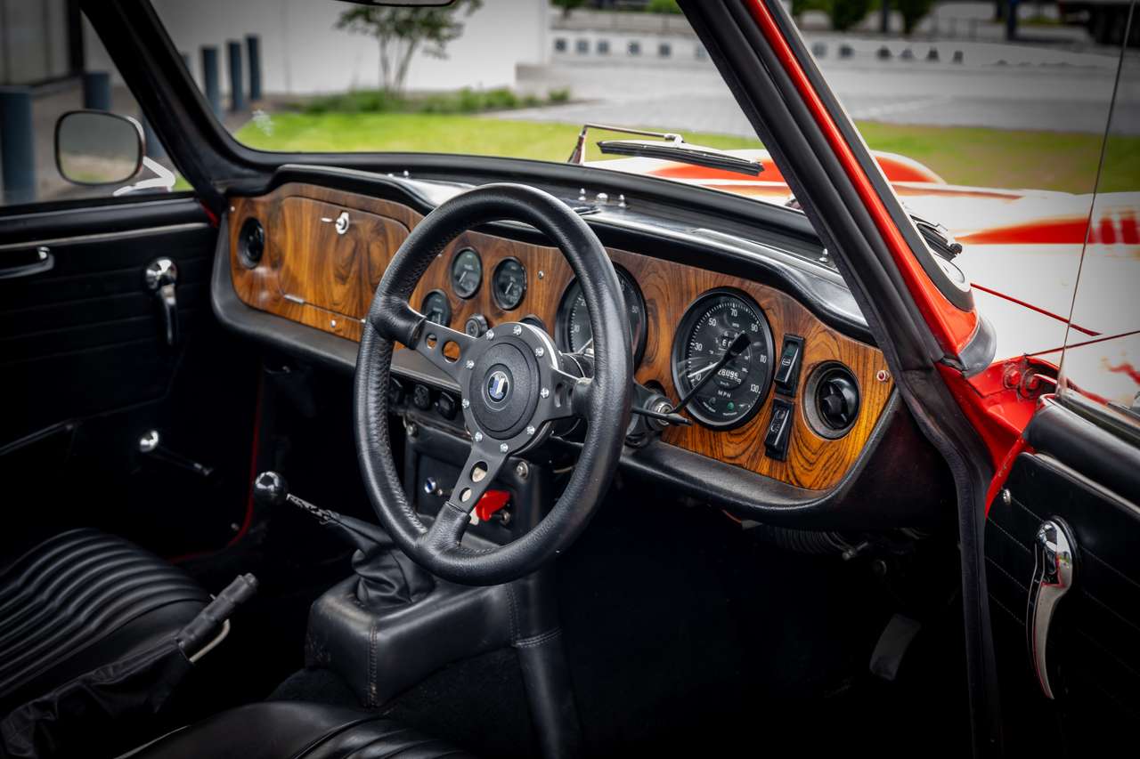 Triumph TR5 PI  EU model  with surrey top — foto 16 van 25