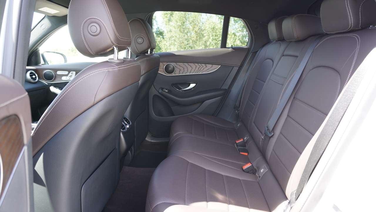 Mercedes-Benz GLC 250 D Coupé 4-Matic AMG Distronic Leder 20" FULL !!! — foto 14 van 18