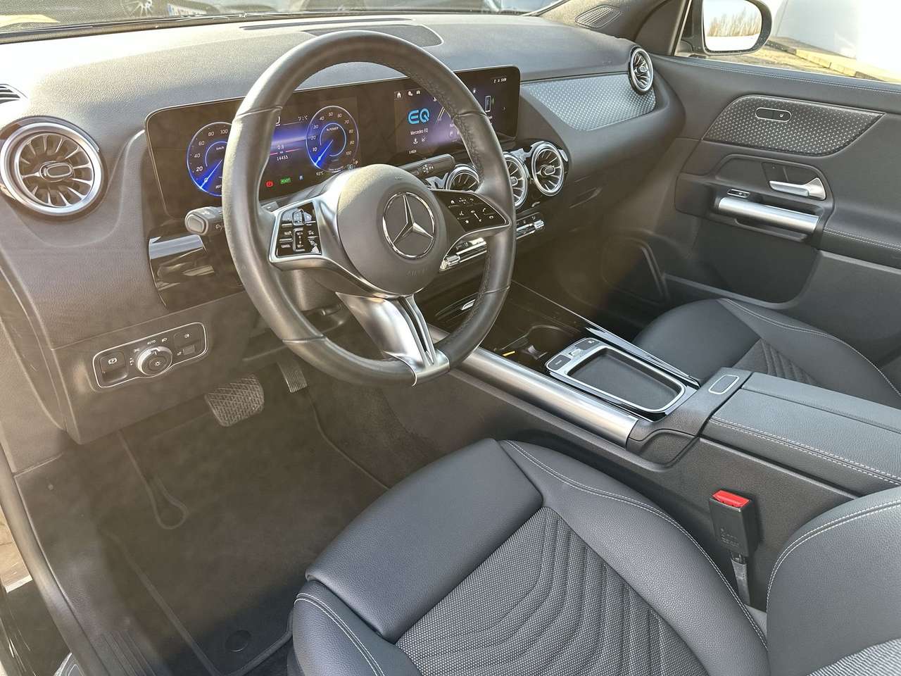 Mercedes-Benz EQA 300 EQA 300 4M Progressive 18" Camera Advanced — foto 10 van 14