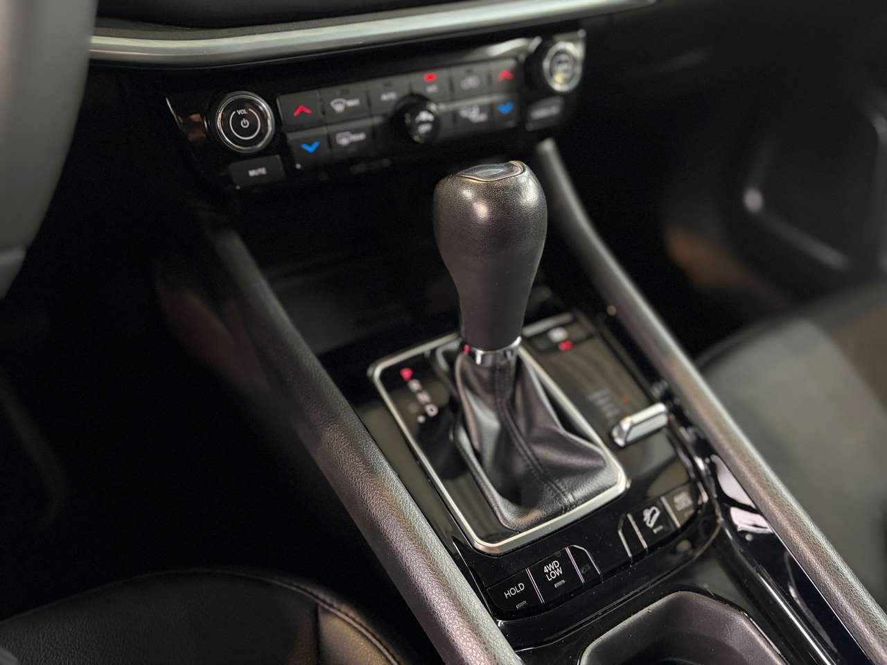 Jeep Compass PHEV 1.3 Turbo eAWD | Limited — foto 9 van 19