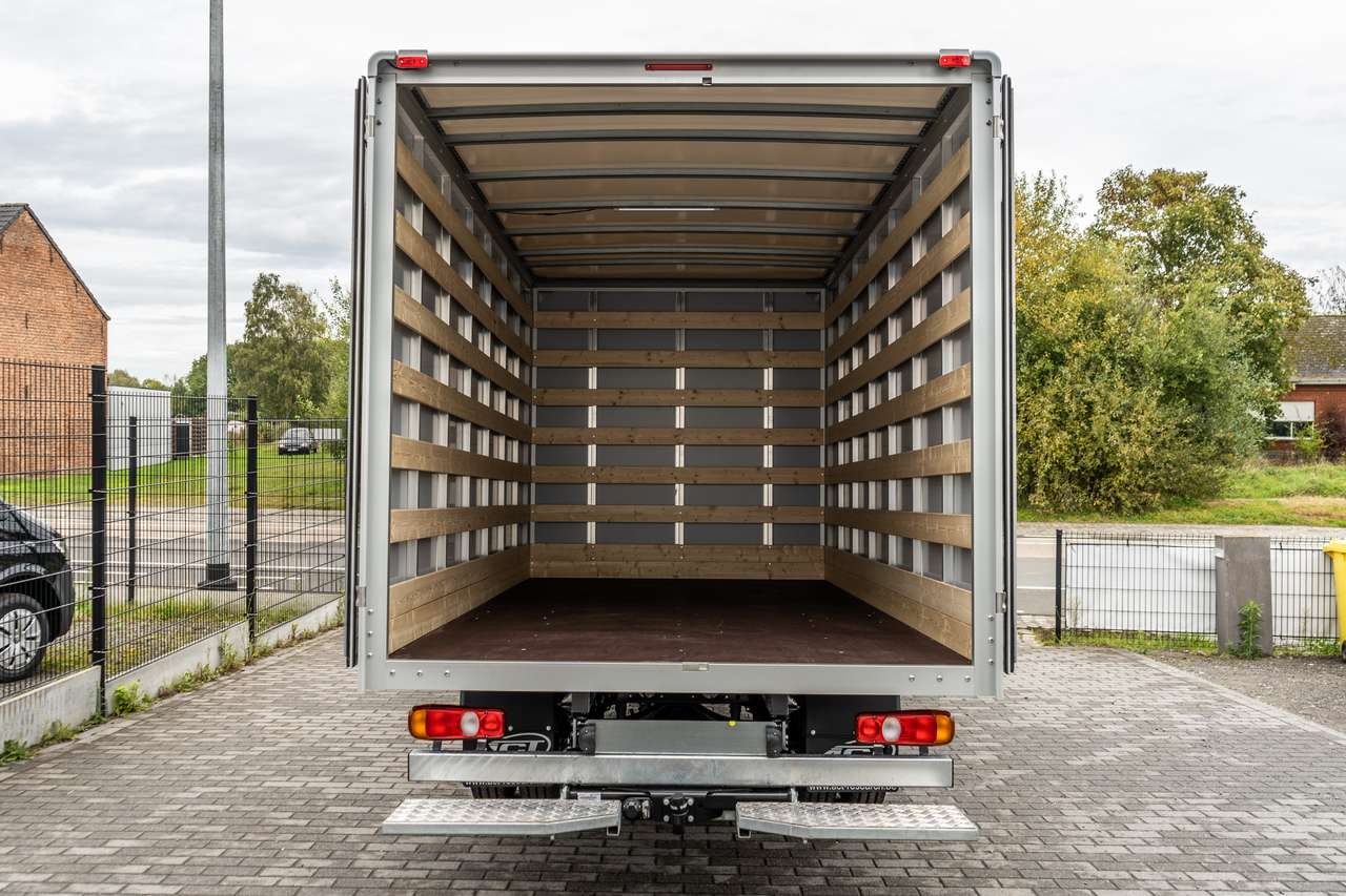 Mitsubishi Canter Meubelbak - Automaat - Trekhaak 3500kg - 53.500ex — foto 7 van 15