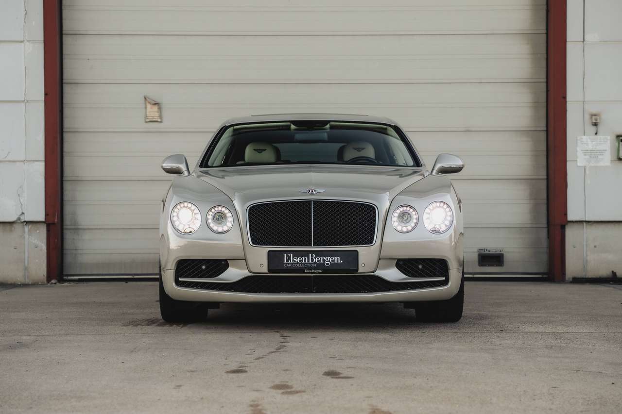 Bentley Flying Spur 4.0 V8 S - Mulliner Spec. - Bentley Historie