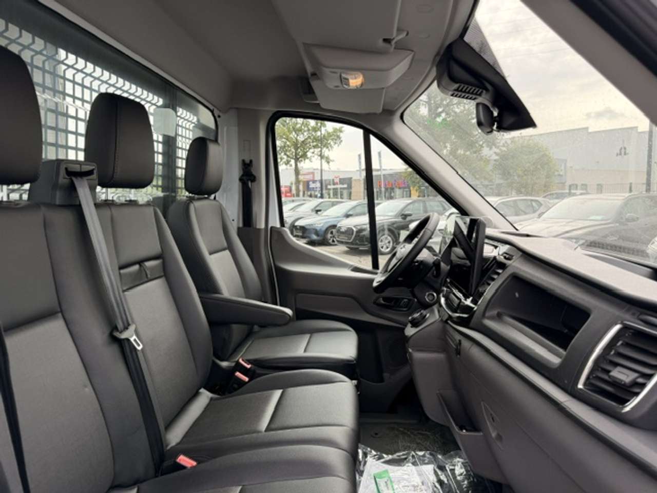 Ford Transit CHASSIS CABINE +LAADBAK 350L AUTOMAAT NIEUW 0KM 34900+BTW — foto 9 van 21