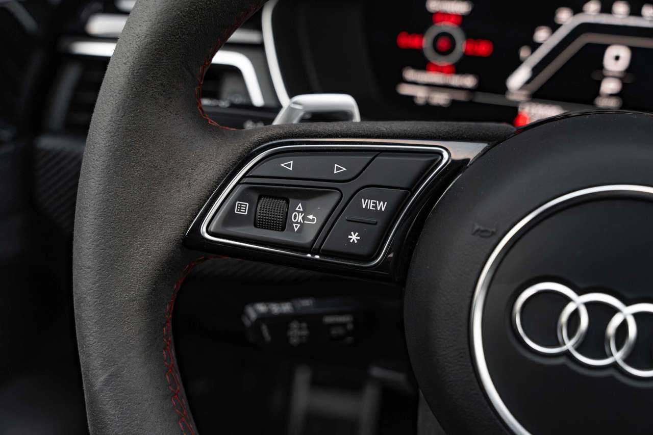 Audi RS4 Avant Quattro PANO/MATRIX/B&O/ACC/360°/AMBIENTE/HUD/ — foto 13 van 25