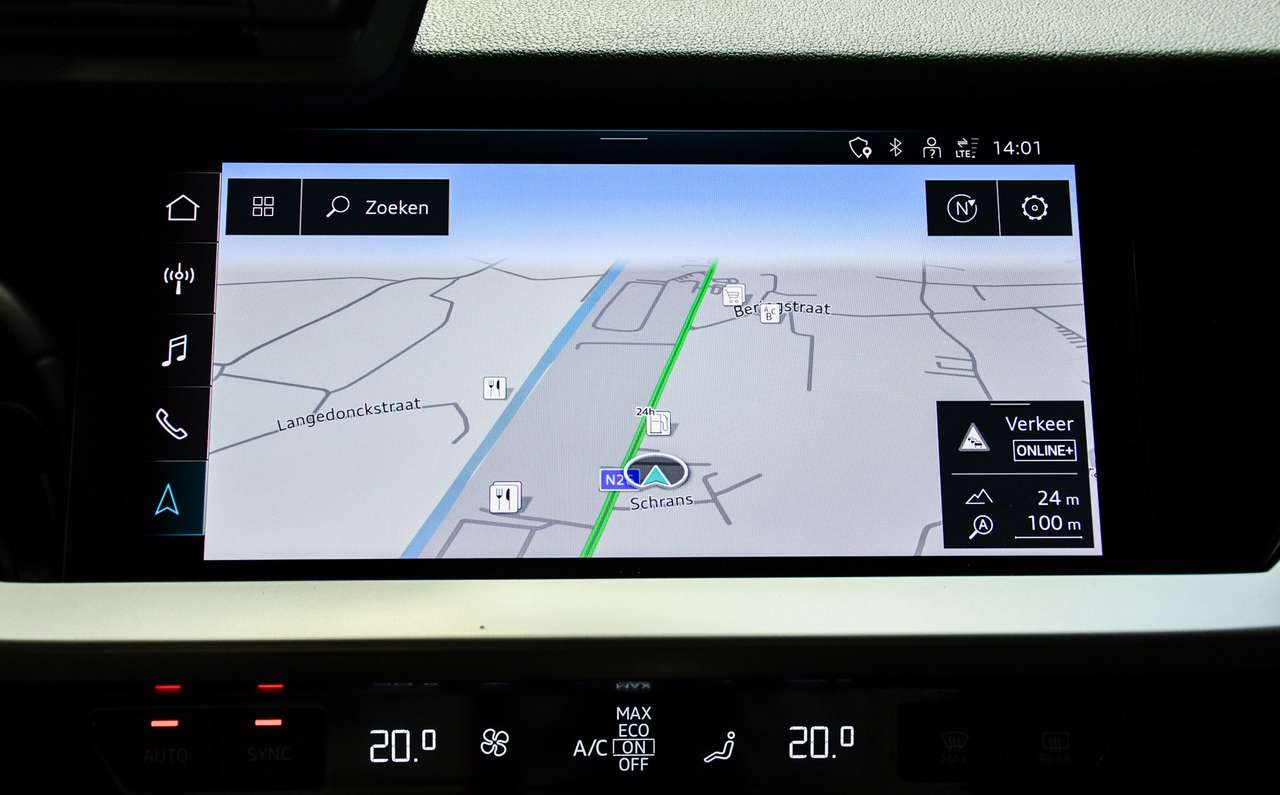 Audi A3 A3 40TFSI Design PHEV - NAVIGATIE / CAMERA / ACC / SMARTLINK / PDC — foto 7 van 16