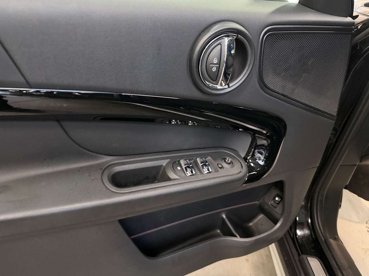MINI Cooper SE Countryman Mini Countryman 1.5A PHEV Cooper SE ALL4 — foto 12 van 15