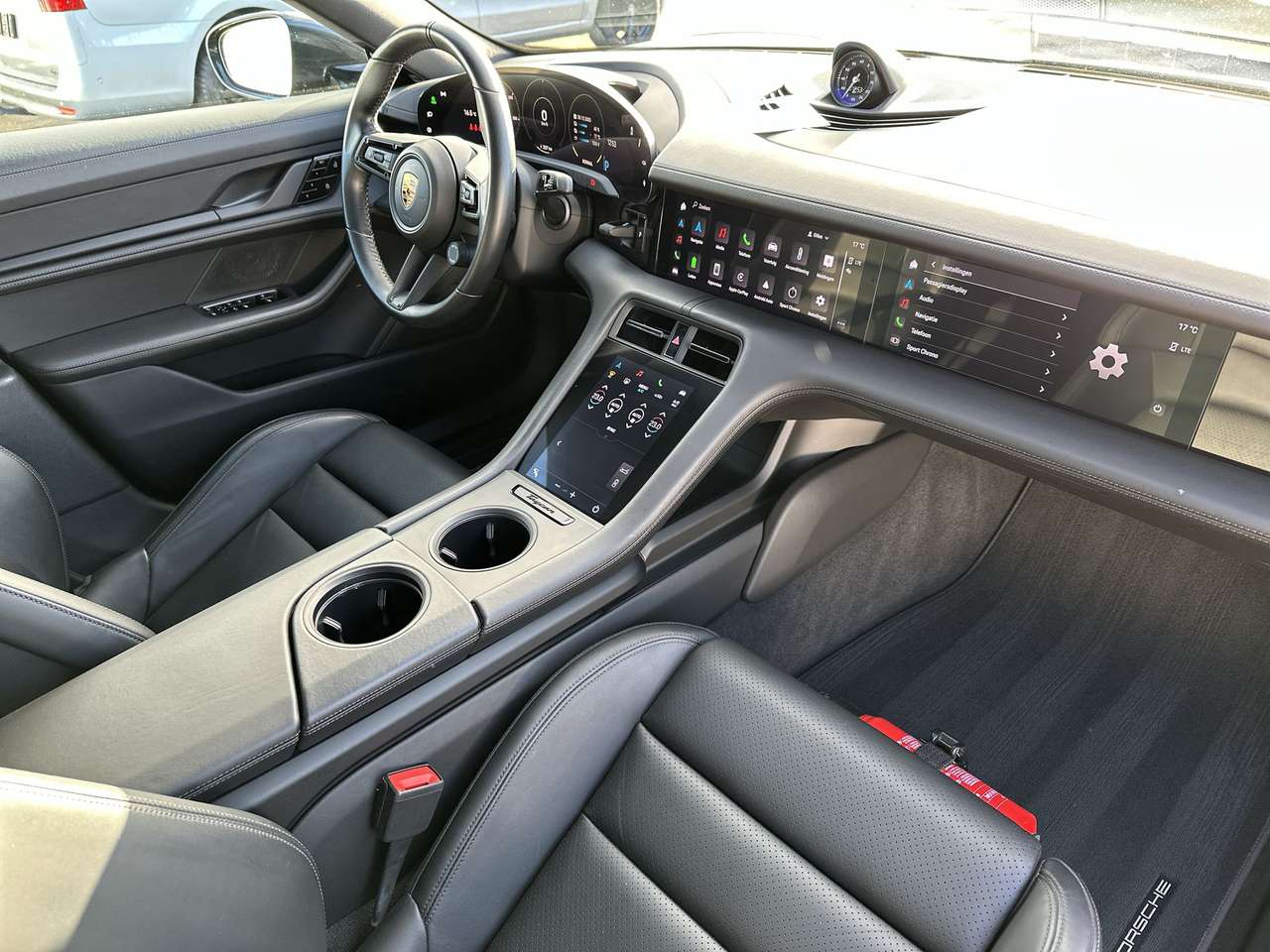 Porsche Taycan 4S Luchtvering Pan. Dak Pass. Display full option! — foto 15 van 19