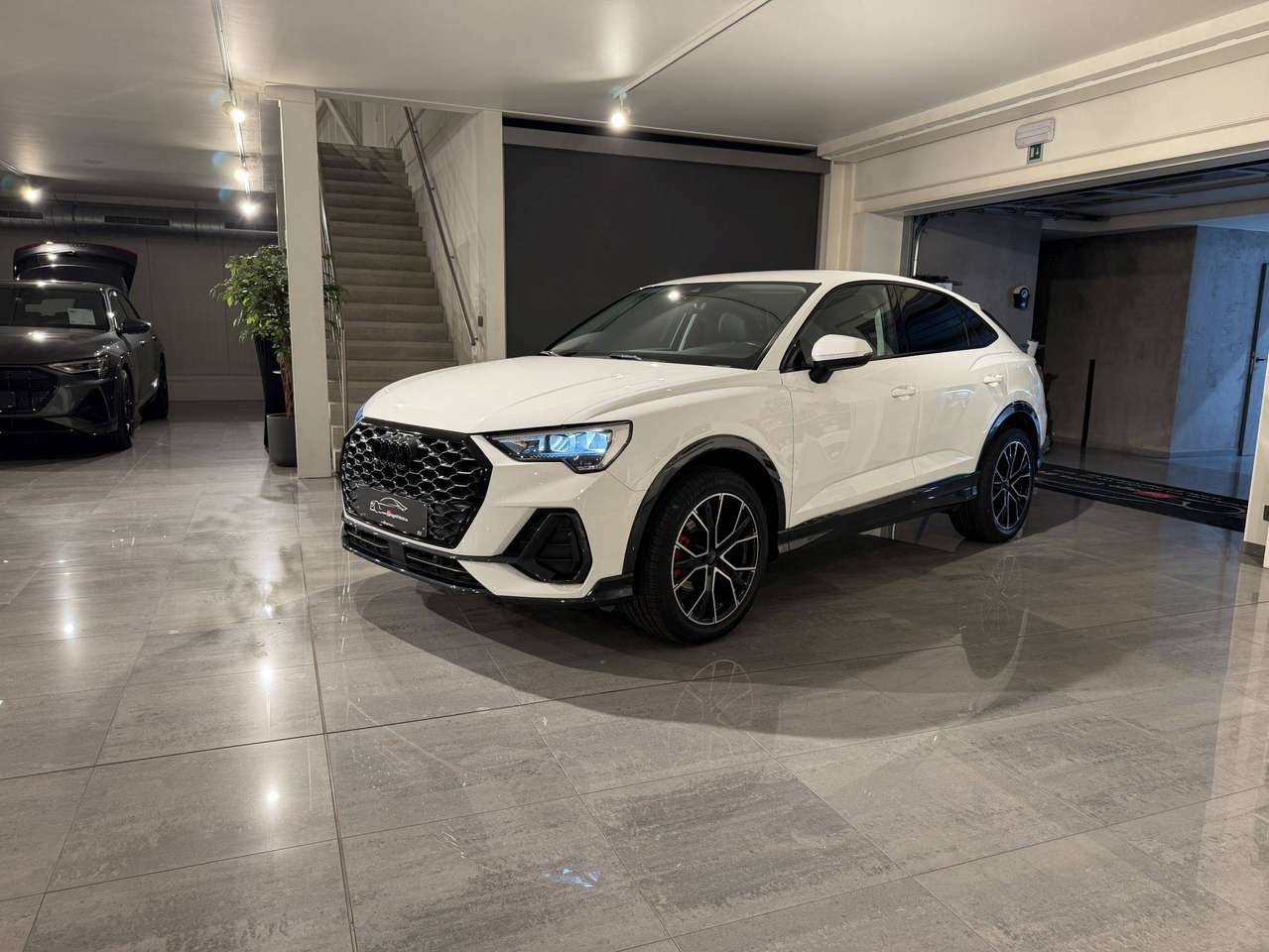 Audi Q3 SPORTBACK 150PK * LEDER * ELECTRISCHE ZETELS * CAR PLAY * LED * KEY LESS * BLACK PACK * NAVI * ZETEL VERWARMING * CLIMA * — foto 14 van 20