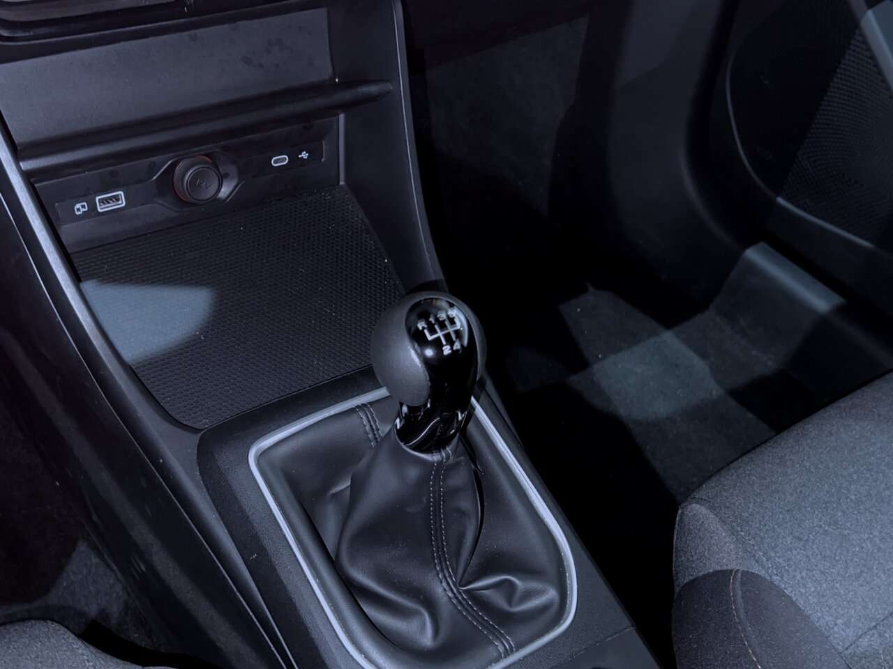 MG MG3 1.5 Luxe/Camera/Led/Navi/Carplay — foto 21 van 22