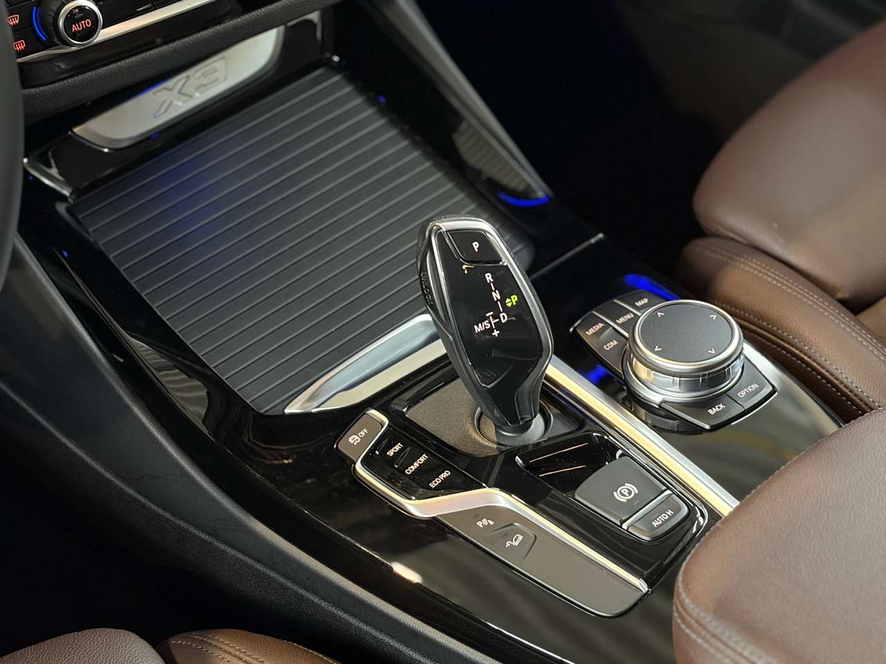 BMW X3 2.0iA xDrive | Navi | Camera | DAB ... — foto 11 van 21