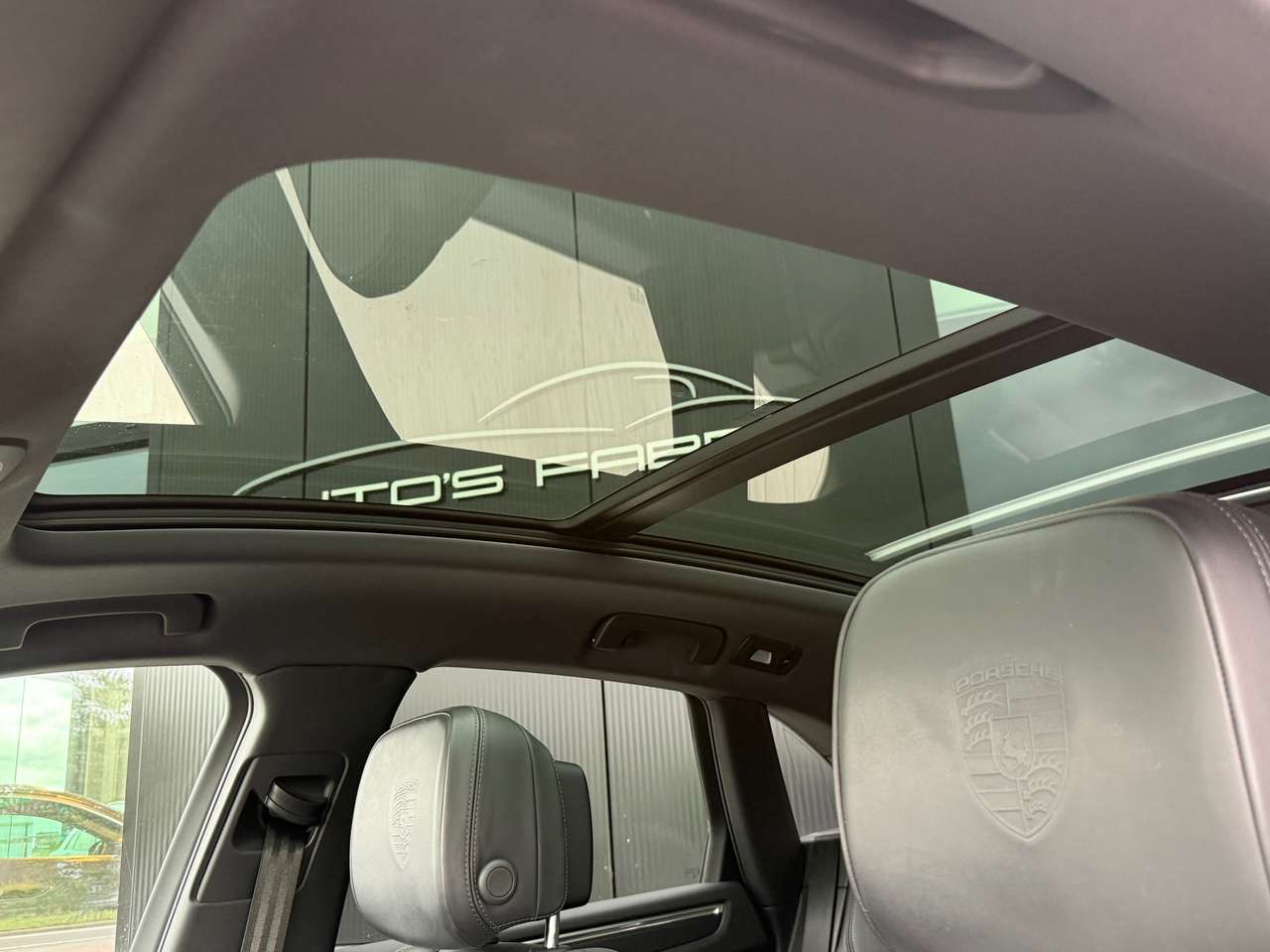 Porsche Macan Macan l GTS Look l 18-Ways l Pano — foto 12 van 23