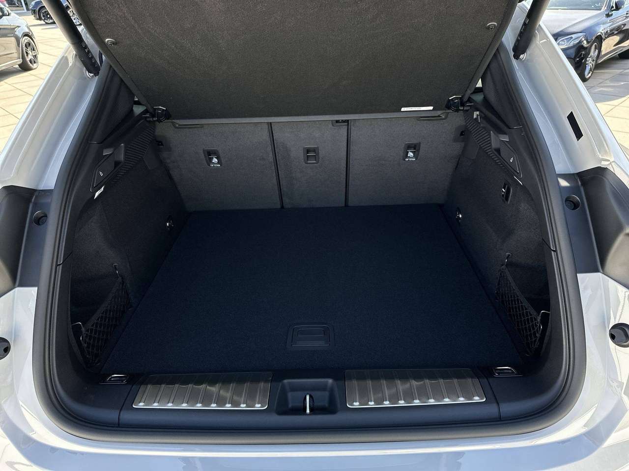 Porsche Macan ELECTRIC Trekhaak Pano Dak 22" RS Spyder  Bose Sportdesignpakket — foto 16 van 19