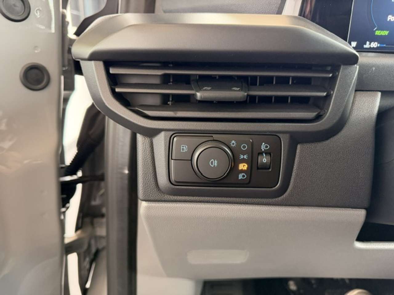 Ford Transit Custom MULTI-USE L2 SPORT PHEV 5 ZIT NIEUW OKM 45400+BTW — foto 23 van 23