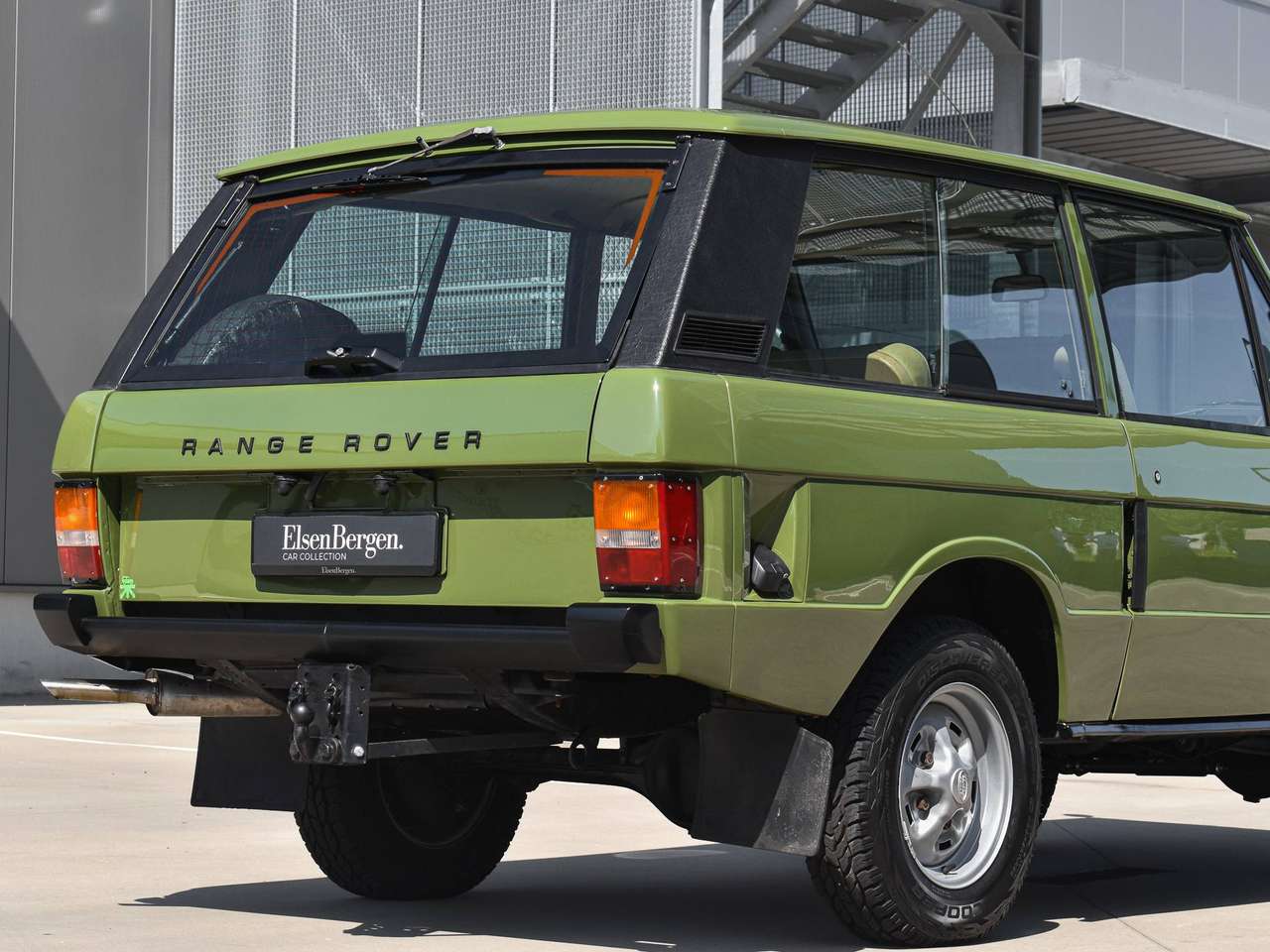 Land Rover Range Rover Classic V8 / Warwick Green / Restored / Suffix D — foto 13 van 19