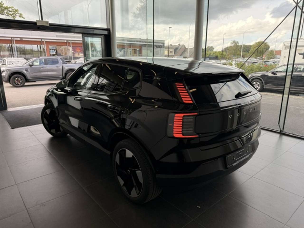 Volvo EX30 ULTRA EXTENDED RANGE+PANO DAK — foto 4 van 22