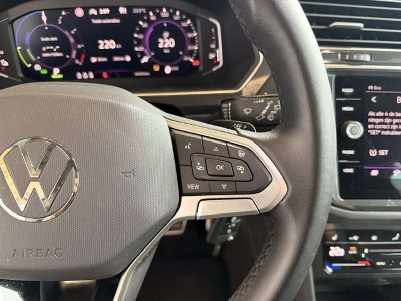 Volkswagen Tiguan LIFE ACTIVE PLUG-IN HYBRIDE AUTOMAAT  46000KM!!!! — foto 20 van 23