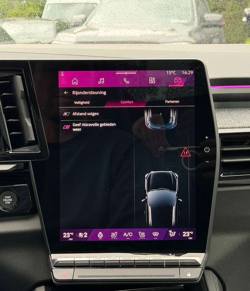 Renault Austral MHEV TECHNO FACELIFT 20" PANO CAMERA APPLE CARPLAY — foto 15 van 17