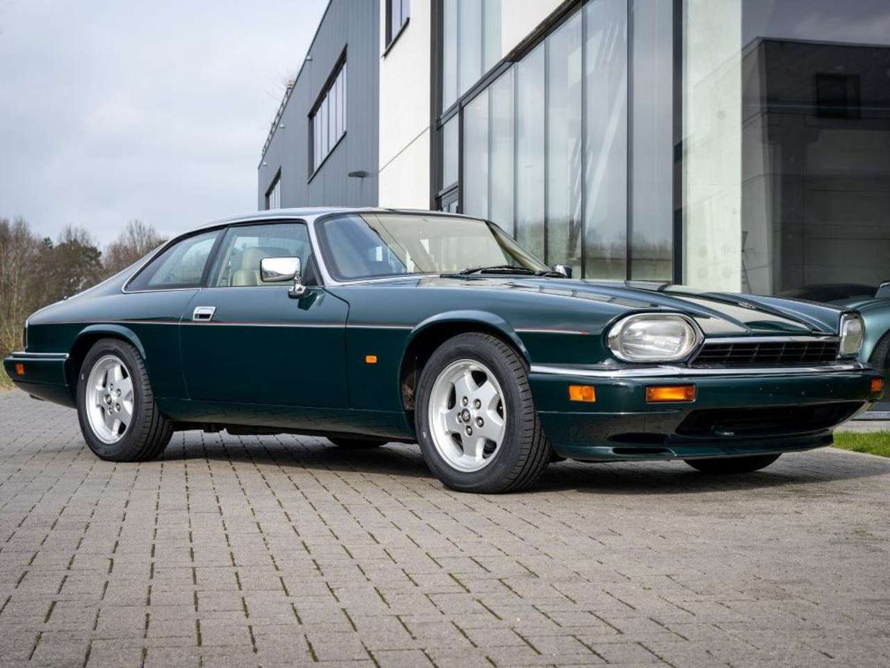 Jaguar XJS 4.0  Original Belgian car || 2 owners — foto 2 van 22