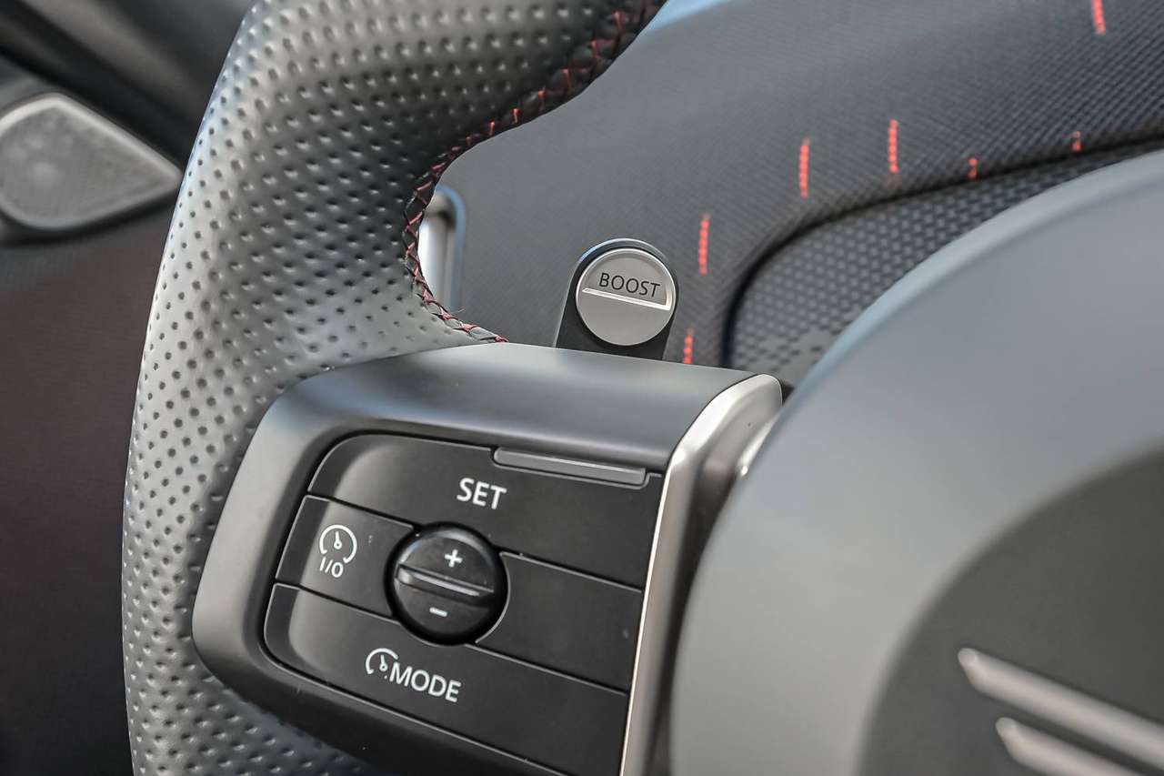 MINI Countryman E Countryman E JCW — foto 19 van 24
