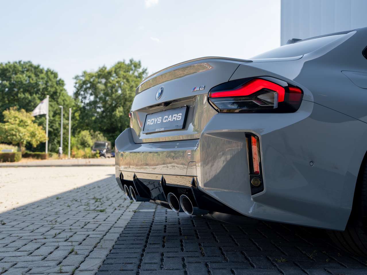 BMW M2 NEW CONDITION/PANORAMA/HEAD-UP DISPLAY/CAMERA/1ST OWNER/BELGIUM CAR — foto 11 van 25