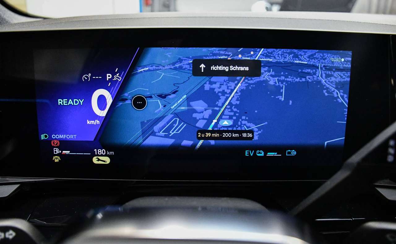 Renault Austral Alpine E-Tech Full Hybride - TREKHAAK / NAVIGATIE / SMARTLINK / ACC / CAMERA — foto 13 van 17