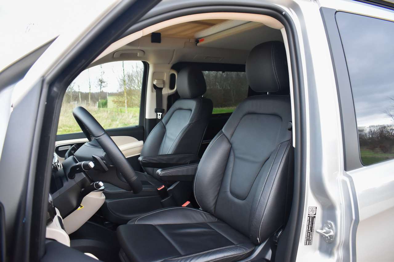 Mercedes-Benz V 300 d / Marco Polo / AMG / BTW-TVA-VAT /Briljantzilver — foto 3 van 3
