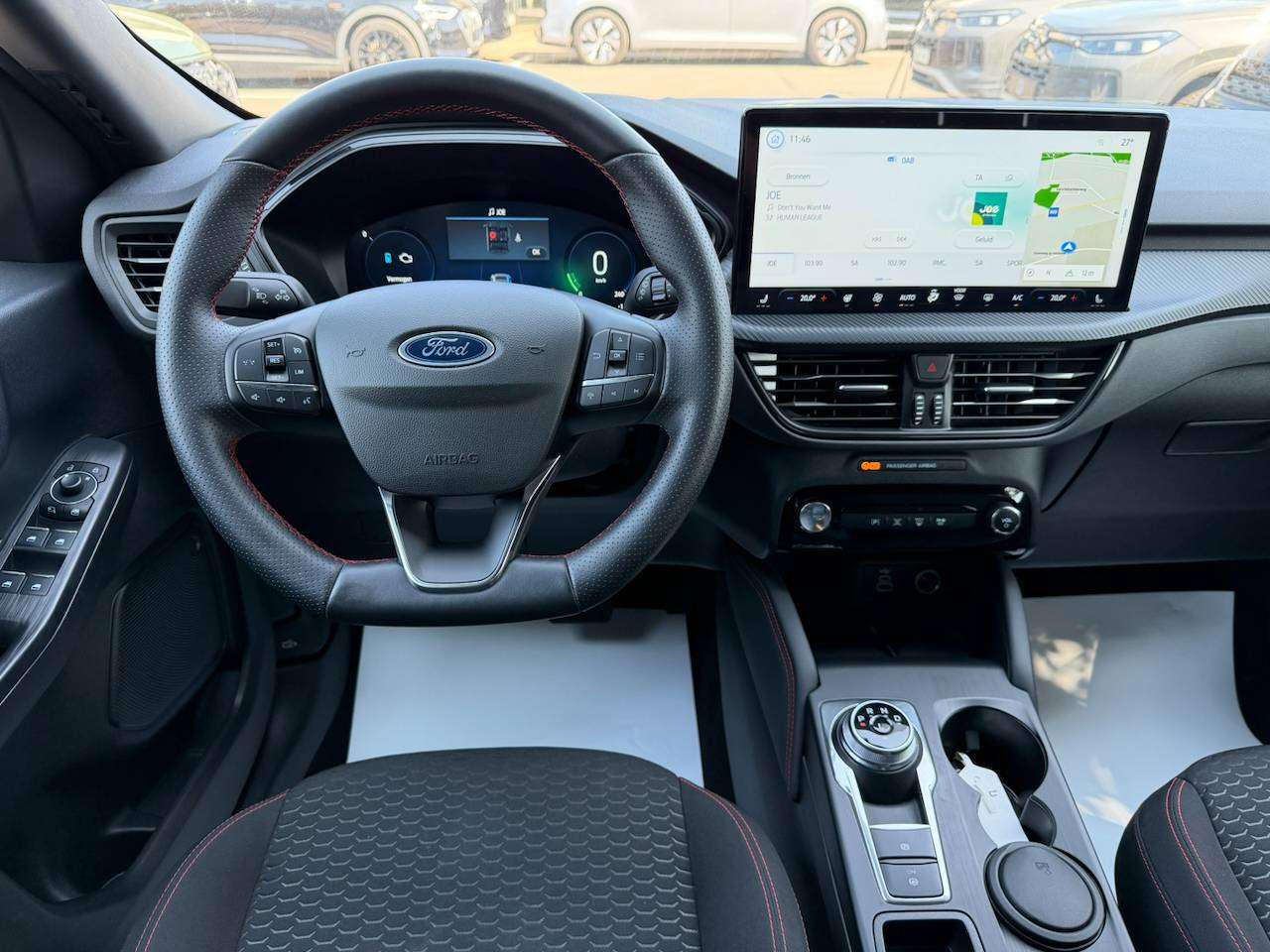 Ford Kuga FHEV ST-LINE LED CAMERA CARPLAY ZETEL- EN STUURVERWARMING — foto 9 van 18