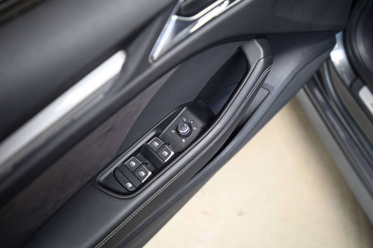 Audi RS3 Sportback 2.5 TFSI | GARANTIE | PANO | KUIPSTOELEN — foto 22 van 25