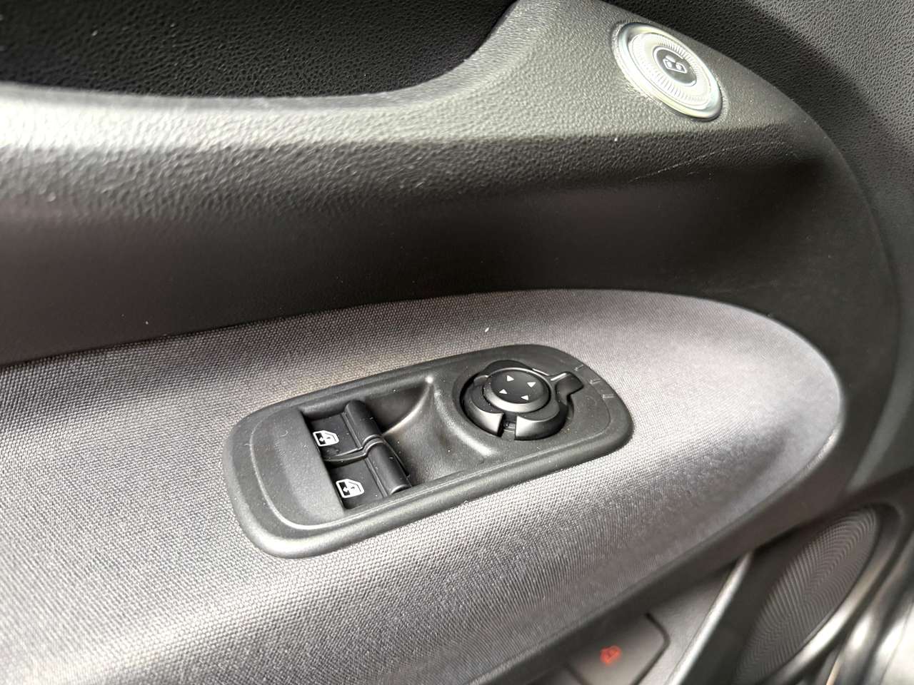 Fiat 500e Icon 24kWh BAT SoH 94% DAB*NAVI*CARPLAY*CC*LANEASS*AAC — foto 24 van 25