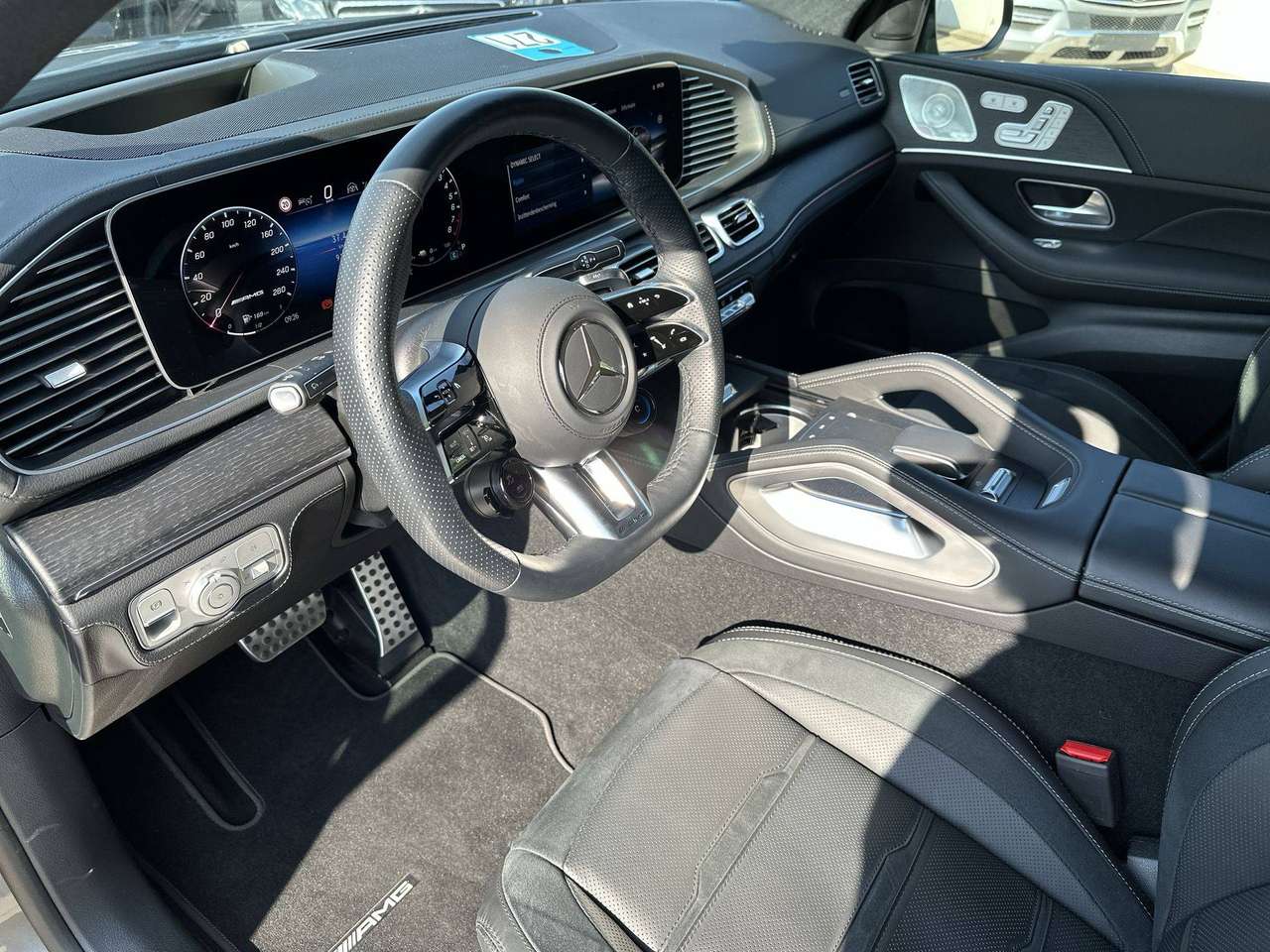 Mercedes-Benz GLE 53 AMG HYBR COUPE 4M/AMG PREM/29gr Co2/22"/TREKH/NIGHTPAK — foto 22 van 23