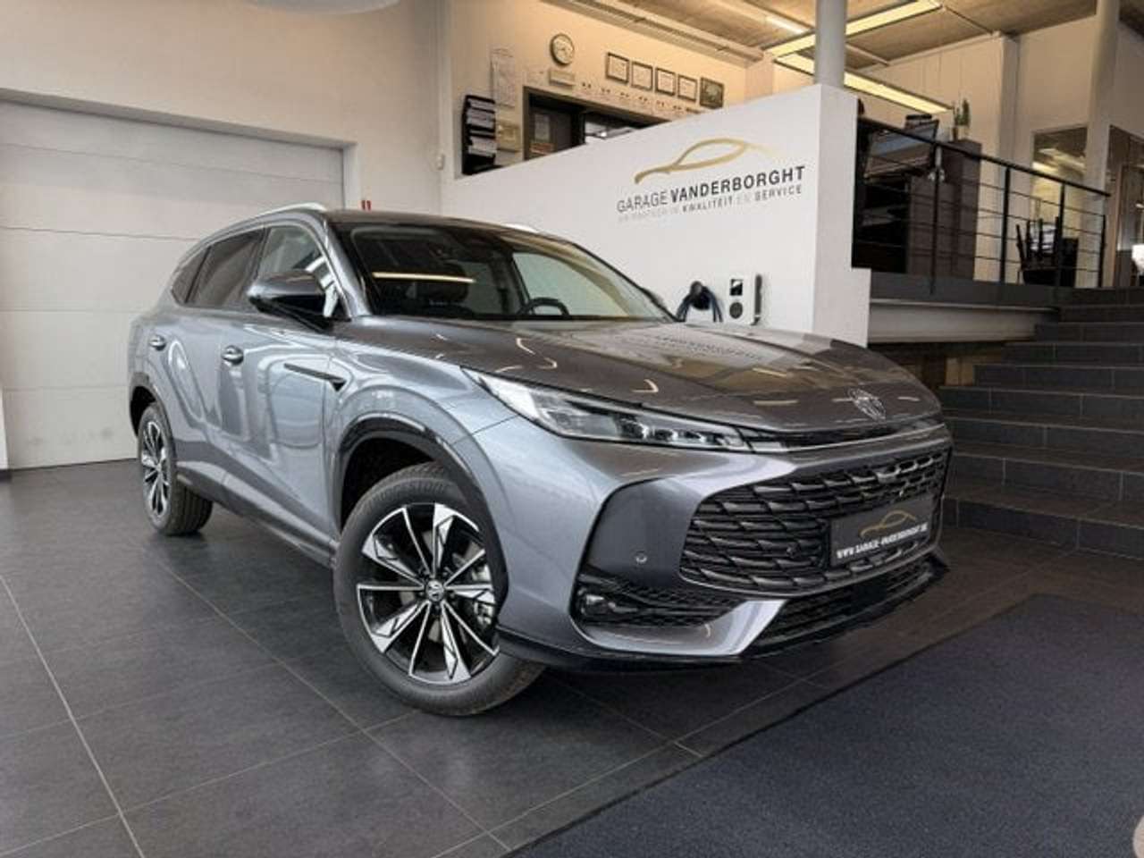 MG HS HYBRID BENZINE AUTOMAAT NIEUW 7J WAARBORG