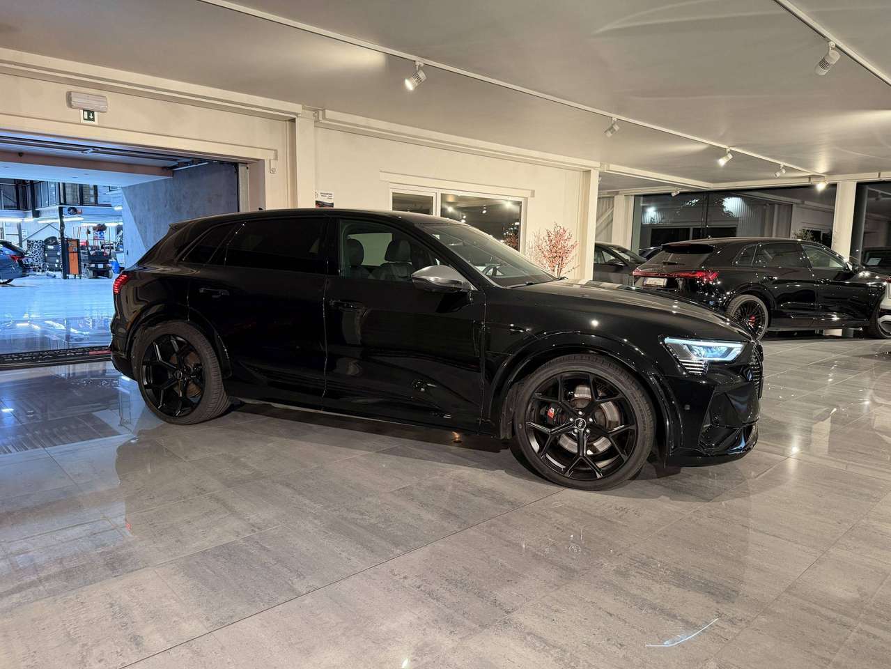 Audi SQ8 e-tron SOLD BIJ GARAGE VRIENS YVES BV!!!! — foto 17 van 22