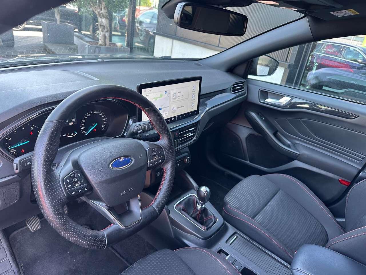 Ford Focus 1.0 EcoBoost MHEV ST-Line Design Black Pack 64000km — foto 9 van 17