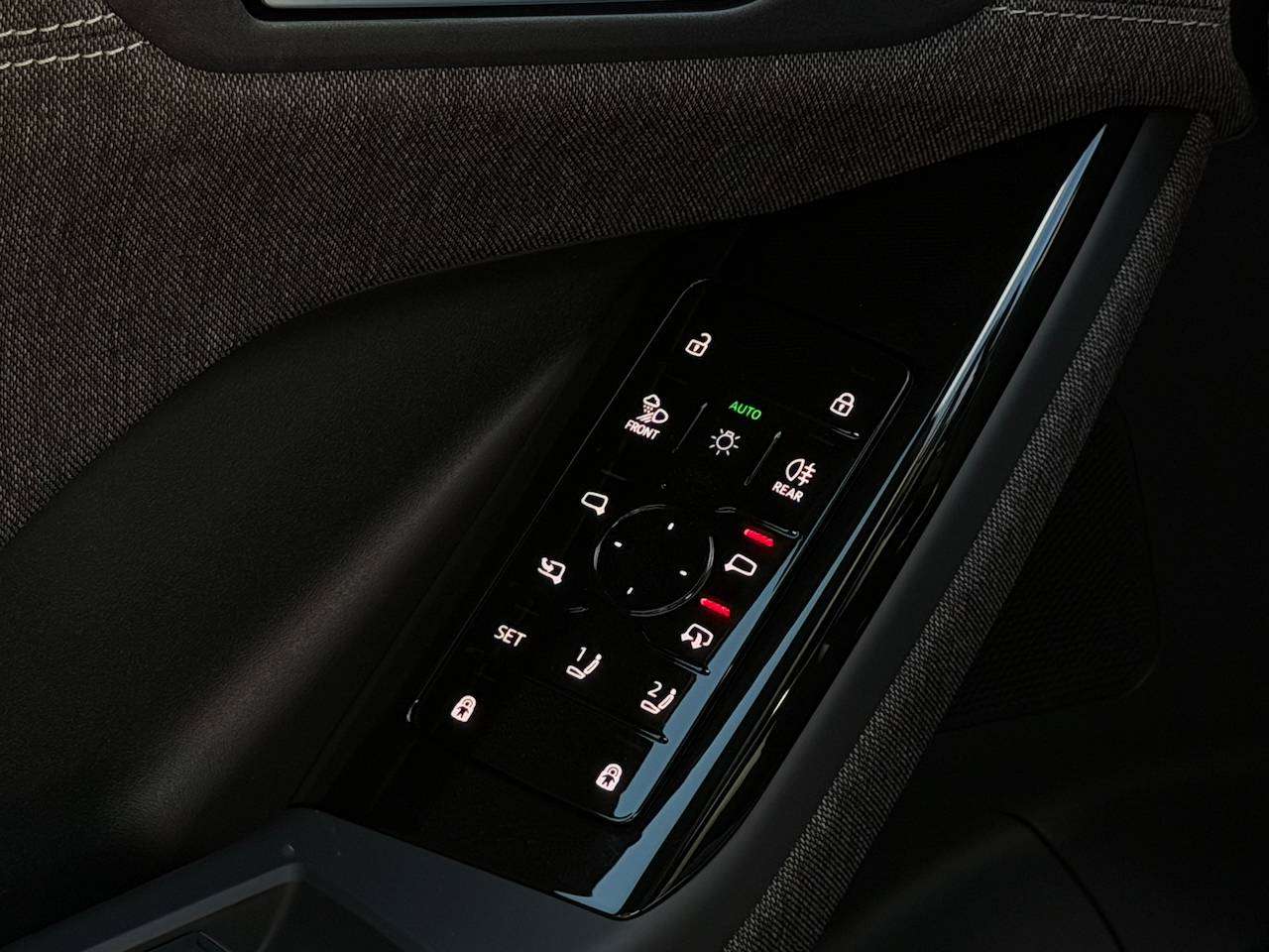 Audi Q6 e-tron 100 kWh PERFORMANCE S LINE EDITION TREKHAAK PANORAMA 360° CAM MEMORY SEATS — foto 15 van 15