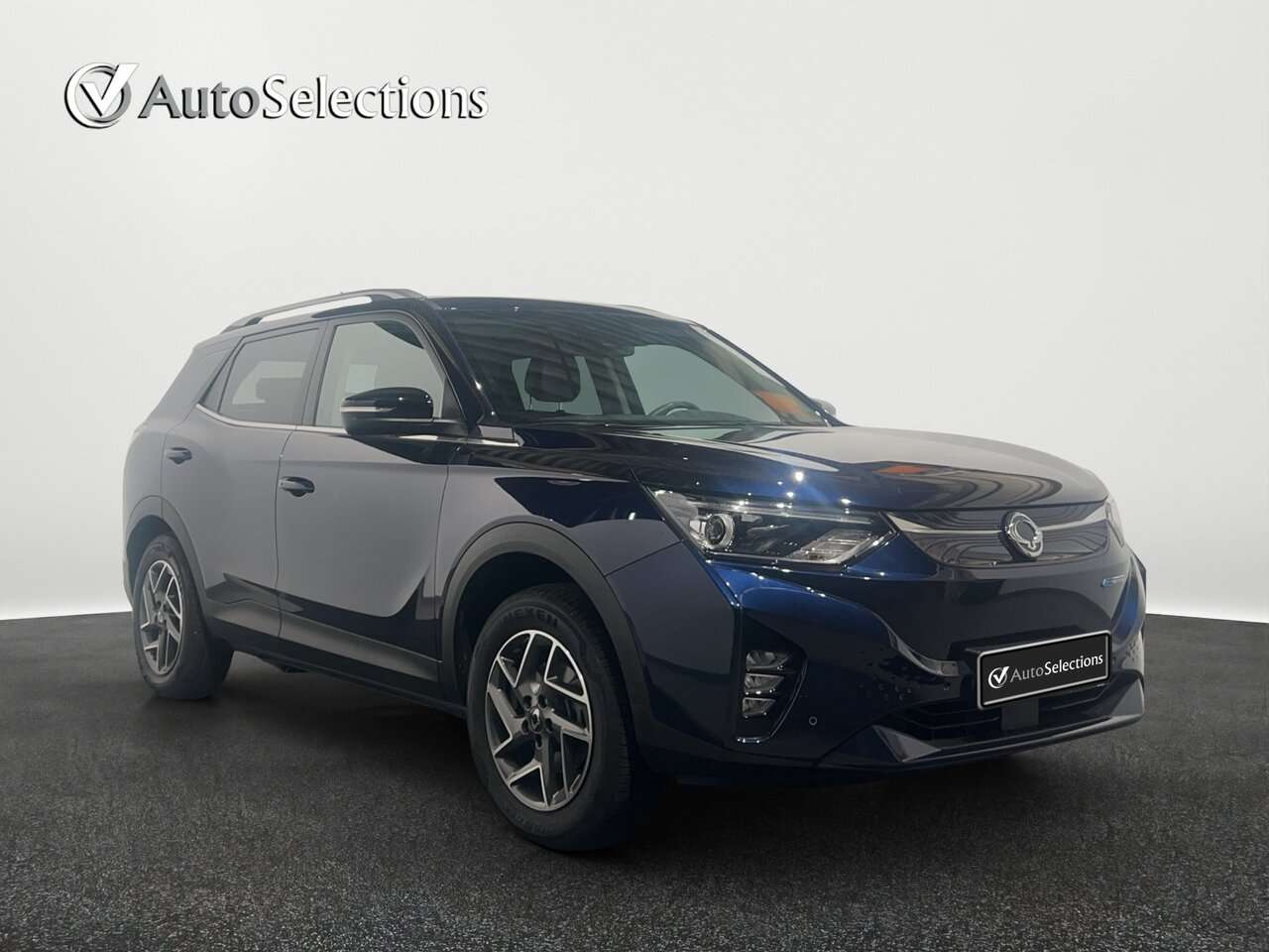 SsangYong Korando e-Motion/Titanium/Navi/Leder/Camera — foto 8 van 22