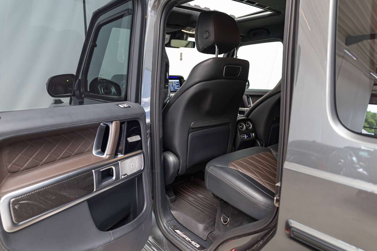 Mercedes-Benz G 63 AMG G 63 AMG MANUFAKTUR|MASSAGE|CARBON|BURMESTER|360°|ZETELVERW. (v/a)|ZETELKOELING|PANO|ACC|LA|GARANTIE|NIGHT PACKAGE| — foto 13 van 25