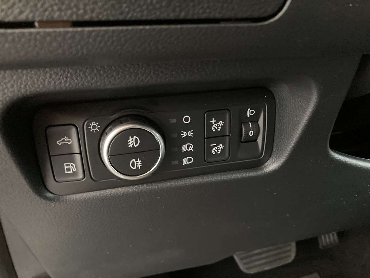 Ford Ranger LIMITED PHEV BENZINE AWD AUTOMAAT NIEUW OKM 44600 +BTW — foto 18 van 18