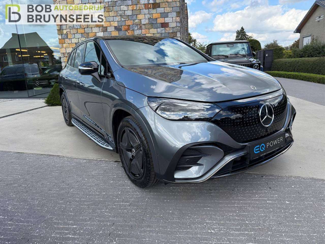 Mercedes-Benz EQE SUV SUV Amg line – Nightpakket – 360°camera – distronic – Trekhaak – Panodak — foto 4 van 25